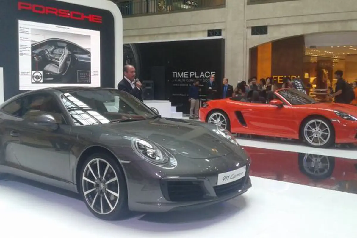 Porsche 911