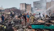 Kebakaran di Ancol Hanguskan 20 Rumah Pagi Ini