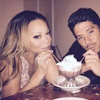 Bukan Mariah Carey kalau urusan cintanya tidak ramai tersiar dan dibicarakan. Sempat dikabarkan putus dengan Bryan Tanaka, kini keduanya telah kembali bersama dan menjalin hubungan spesial itu lagi. (Instagram/mariahcarey)