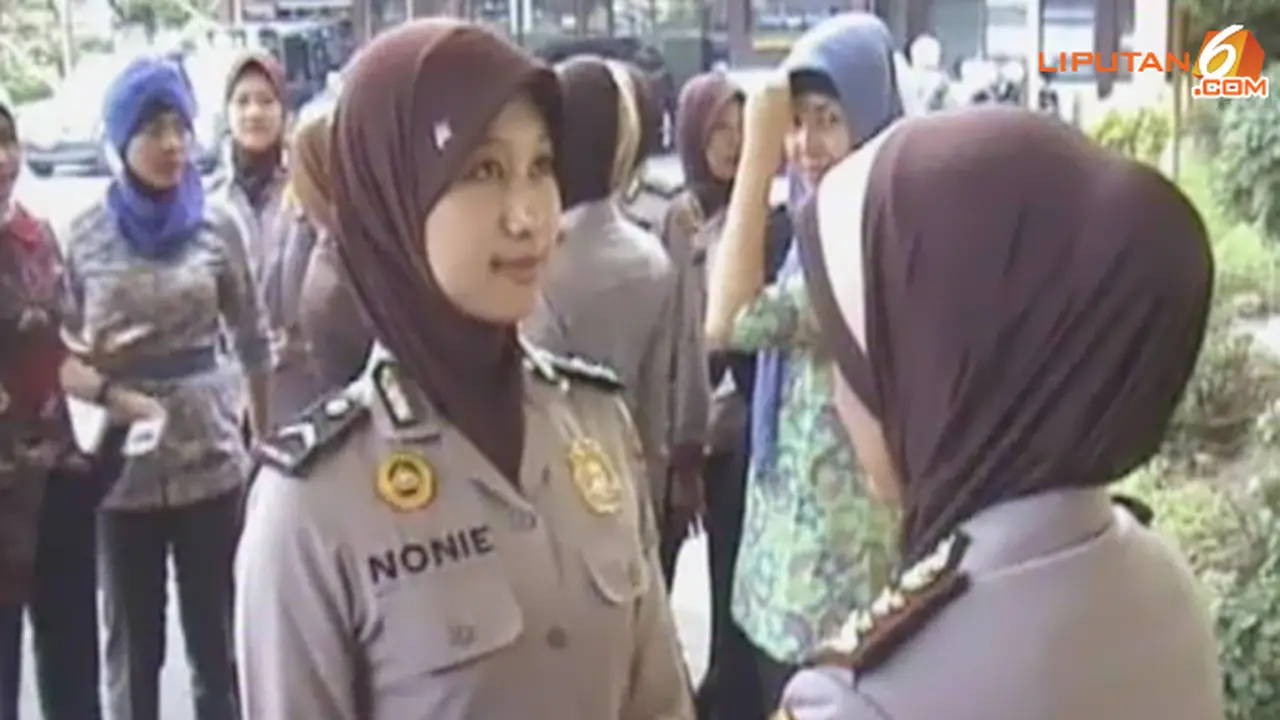 polwan-berhijab-131124c.jpg