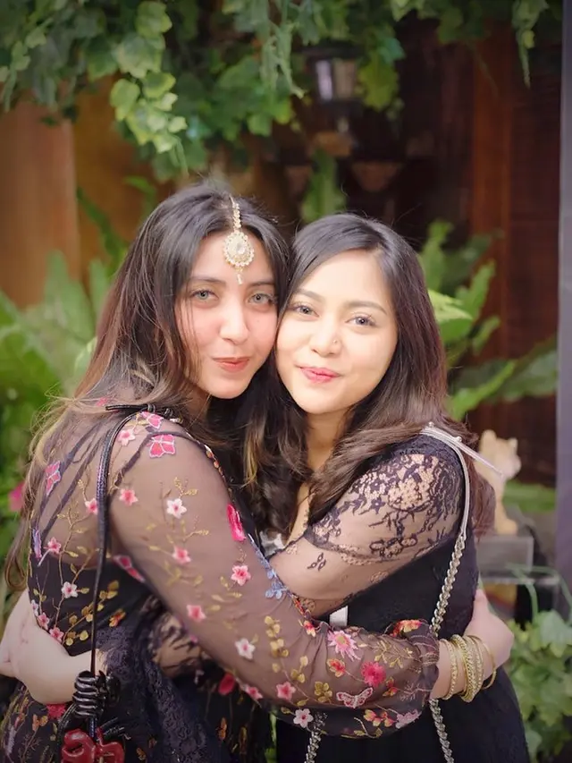 Potret kedekatan Rachel Vennya dan Vicky Alaydrus