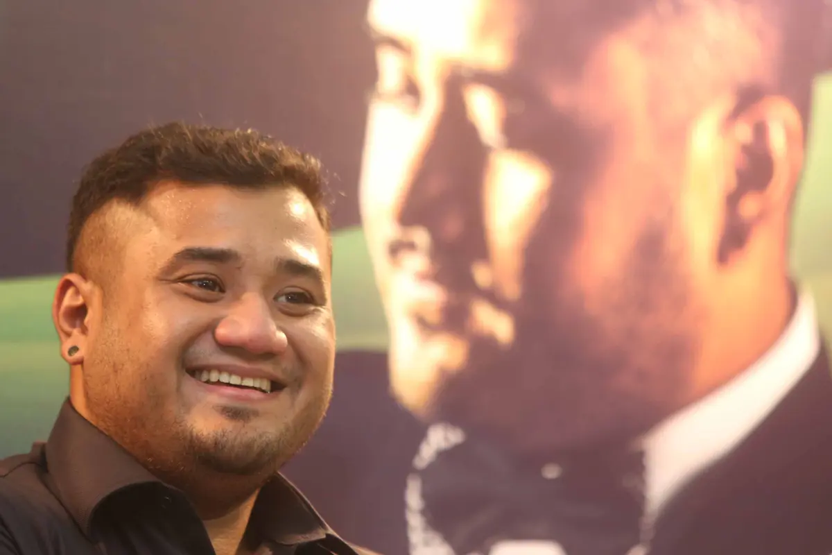 [Bintang] Mike Mohede
