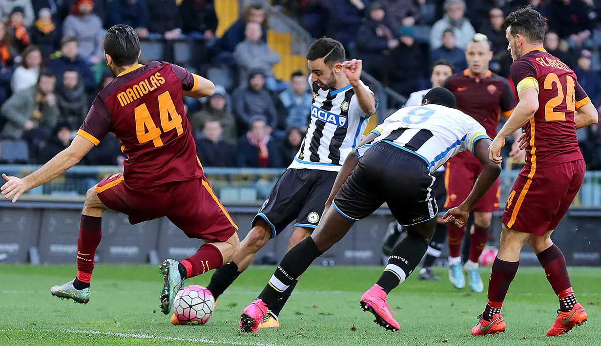 Bruno Fernandes. Memperkuat dua tim di Serie A, Udinese dan Sampdoria. Ia didatangkan Udinese dari Novara, tim dari Serie-B Liga Italia pada awal musim 2013/2014. Total 3 musim bersama Udinese tampil dalam 95 laga di semua ajang dan mencetak 11 gol. (AFP/Diego Petrussi)