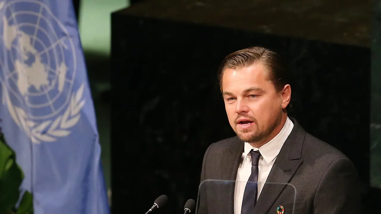 Leonardo DiCaprio siap menjalani pemeriksaan terkait dugaan penerimaan dana korupsi. (AFP/Bintang.com)