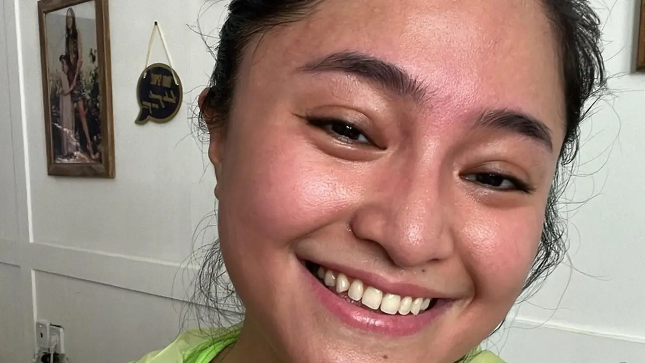 Potret Marshanda Tampil Apa Adanya Tanpa Makeup, Tuai Pujian