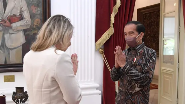 Jokowi bertemu Menlu Kanada Melanie Joly di Istana Merdeka, Jakarta