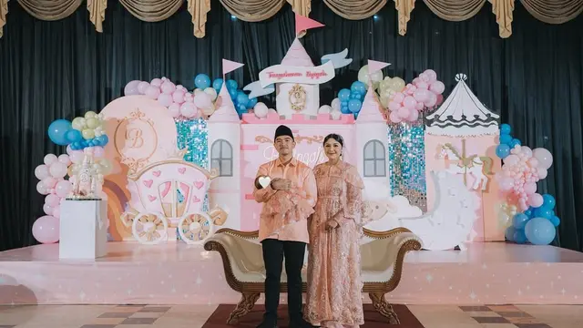 7 Potret Aqiqah Bebingah Sekaligus Ulang Tahun Kaesang Pangarep, Meriah dan Penuh Doa  (instagram/erinagudono/rezaprabowophoto).