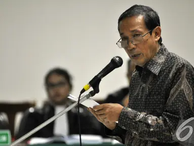 Tafsir Nurchamid menjalani sidang lanjutan di Pengadilan Tipikor, Jakarta, Rabu (19/11/2014). (Liputan6.com/Miftahul Hayat)