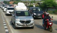 Kepadatan lalulintas mudik di Karawang, Jawa barat di H-2 (Abramena/Liputan6.com)