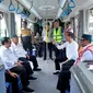 Presiden Joko Widodo (Jokowi) mengungkap pentingnya transportasi massal ramah lingkungan di kota-kota besar di Indonesia. Menyusul, hadirnya trem otonom di Ibu Kota Nusantara (IKN).