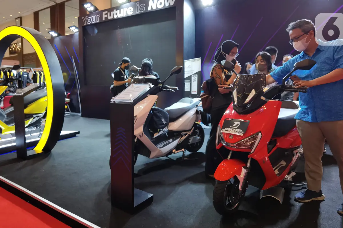 PAMERAN INDONESIA ELECTRIC MOTOR SHOW