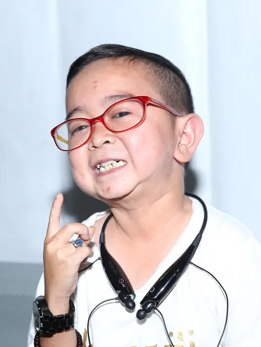 Pasca bercerai dengan mantan istrinya, Yunita Lestari, komedian Daus Mini kini masih menyandang status single. Pernah kandas dalam membangun rumah tangga membuat Daus lebih berhati-hati soal hubungan asmara. (Andy Masela/Bintang.com)