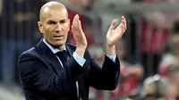 10. Zinedine Zidane - Mantan Pelatih Real Madrid. (AFP/Matthias Balk)