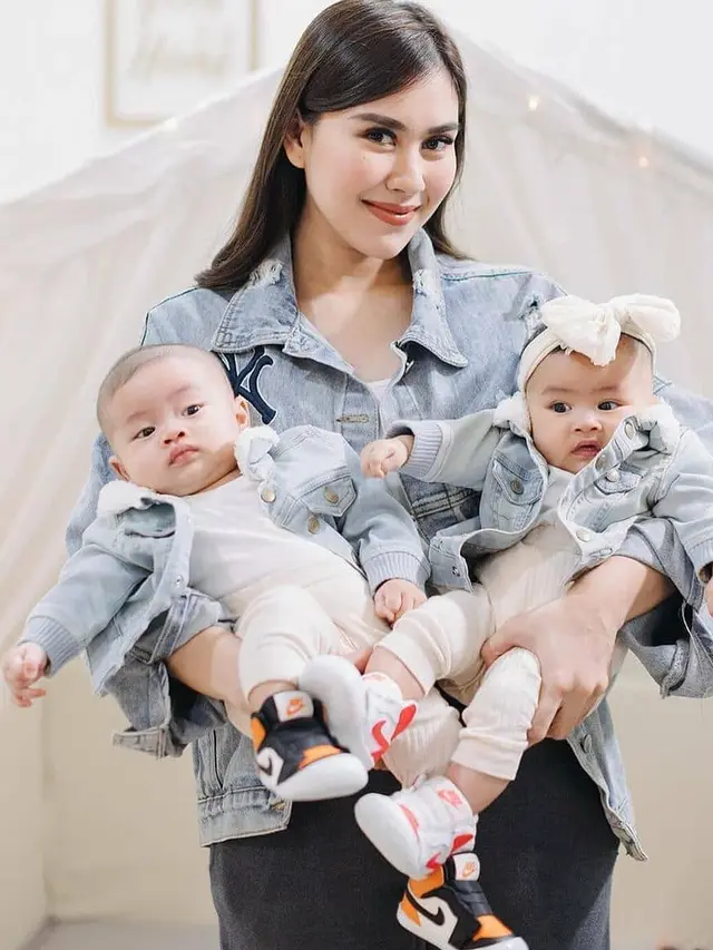 Jadi Mama Muda, Gaya 7 Artis Indonesia Ini Tetap Bak ABG