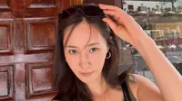 Gaya Simpel Yuri Girls Generation Jadi Sorotan, Kacamata Rp24 Ribuan Disangka Barang Mewah