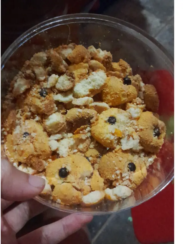 6 Potret Kue Lebaran Hancur Ini Bikin Elus Dada, Gagal Buat Hampers