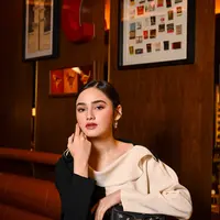 Beberapa hari yang lalu, The Coach Restaurant membuka restoran keduanya di Singapura, yang berlokasi di Jewel Changi Airport. Acara ini dihadiri beberapa deretan artis dari Asia Tenggara. Beberapa diantaranya adalah Syifa Hadju dan El Rumi dari Indonesia, serta Force Jiratchapong, Nanon Korapat, dan Love Pattranite dari Thailand. (Foto: The Coach Restaurant)