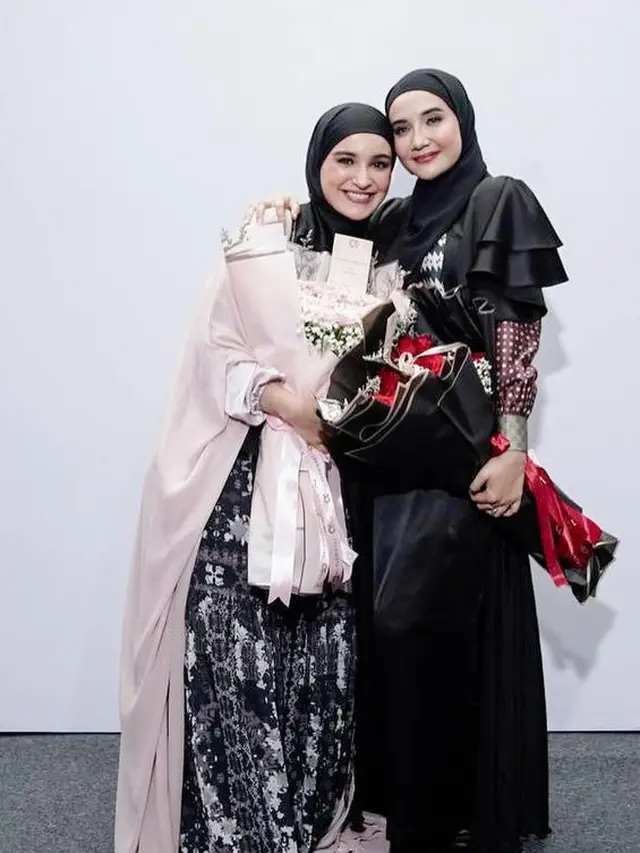 OOTD The Sister Zaskia Sungkar dan Shireen Sungkar. [@shireensungkar]