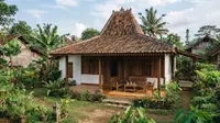 Model Rumah Sederhana Bergaya Tradisional di Desa (AI Generated)