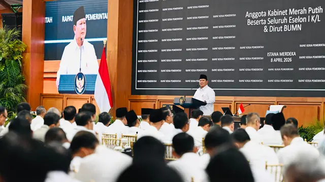 Presiden Prabowo Subianto saat memberikan pengarahan dalam rapat kerja pemerintahan di Istana Merdeka Jakarta, Rabu (8/4/2026). (Foto: Biro Pers Istana)