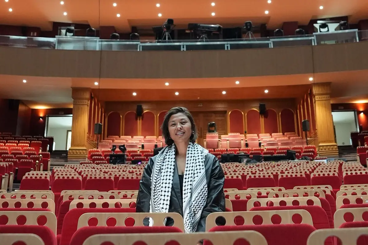 Dira Sugandi