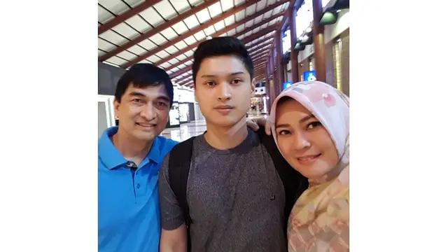 6 Momen Kebersamaan Dimyati dan Rizki Natakusumah, Ayah dan Anak Jadi Anggota DPR RI