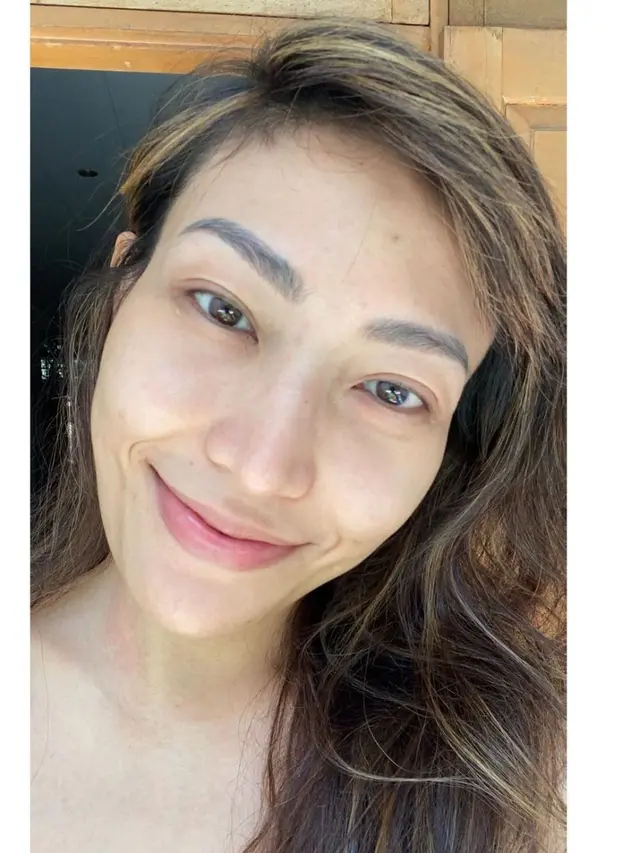 Pesona 8 Artis Tetap Percaya Diri Tanpa Makeup, Mengaku Nyaman