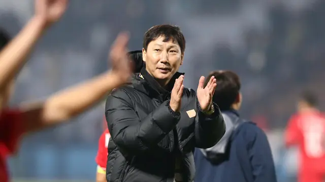 Kim Sang-sik Timnas Vietnam