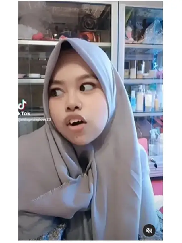6 Transformasi Kekeyi dari Masa SD Hingga Kini Makin Tirus, Bikin Pangling