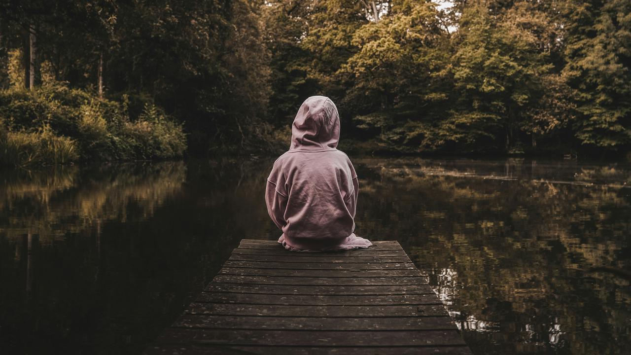 ilustrasi depresi, stress, sendiri, kesepian