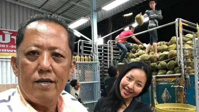 Juragan durian buat sayembara (foto: Kwong Wah)