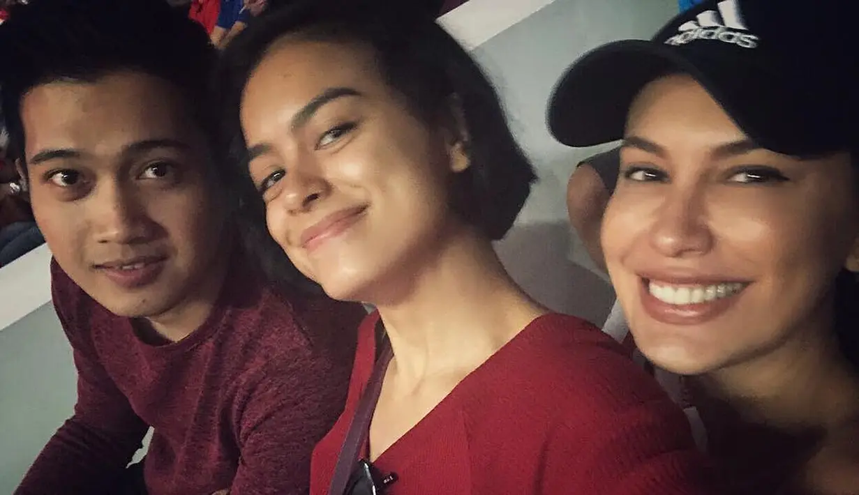 Demas Narawangsa dan Eva Celia sudah menjalin asmara selama satu tahun lebih. (Foto: instagram.com/sophia_latjuba88)