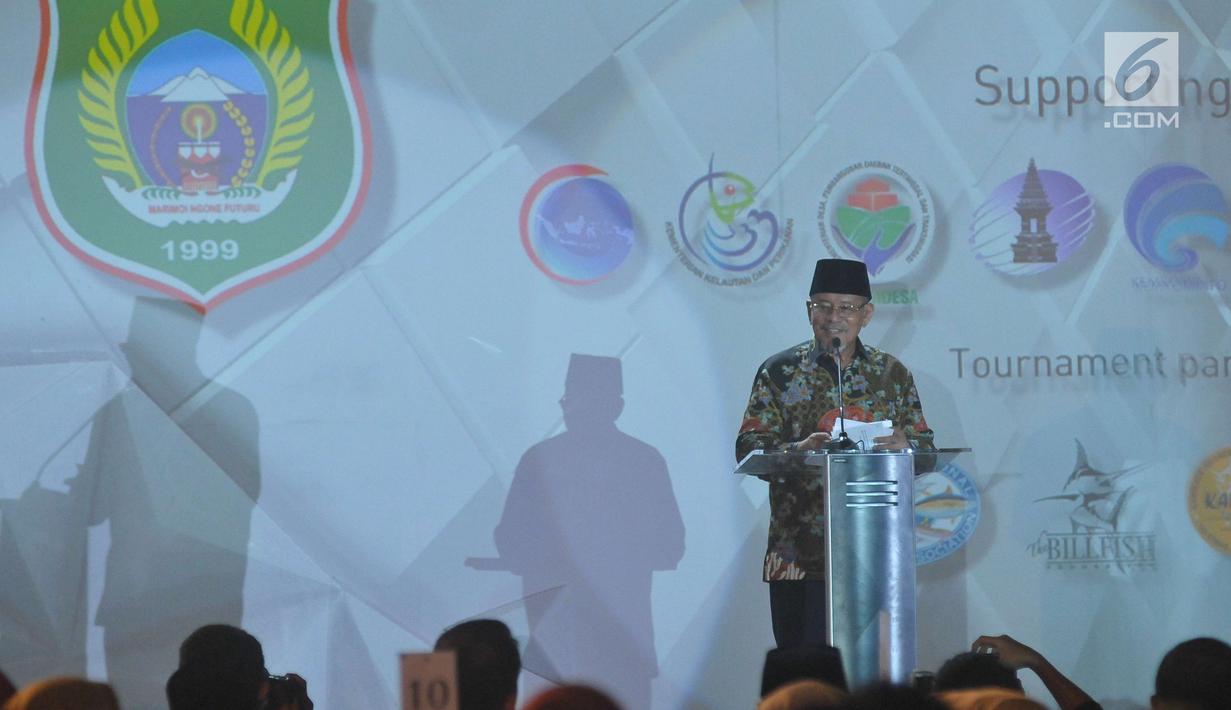 Gubernur Maluku Utara Abdul Gani Kasuba memberikan sambutan pada peluncuran Widi International Fishing Tournament 2017 (WIFT) di Jakarta, (4/6). Turnamen memancing internasional terbesar di Indonesia digelar di Kepulauan Widi (Liputan6.com/Helmi Afandi)