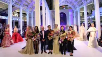 Lihat di sini bagaimana kebebasan berekspresi menginspirasi beberapa desainer ternama Indonesia mengeluarkan koleksi mereka di Fashion Nation 2018. Sumber foto: Image Dynamic.