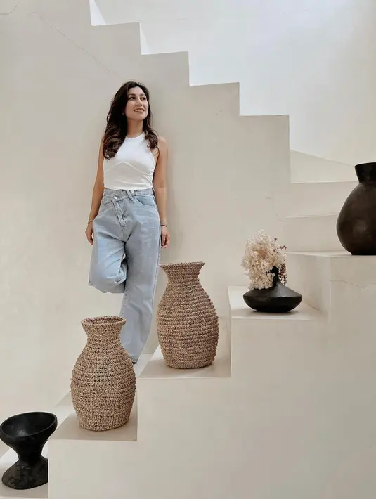 Nisya Ahmad seperti ABG [Instagram/nissyaa]