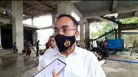 Dir Reskrimsus Polda Sulsel Kombes Pol Widoni Fedri memerintahkan penyidik menelusuri aset para tersangka korupsi pembangunan Rumah Sakit Batua Makassar (Liputan6.com/ Eka Hakim)