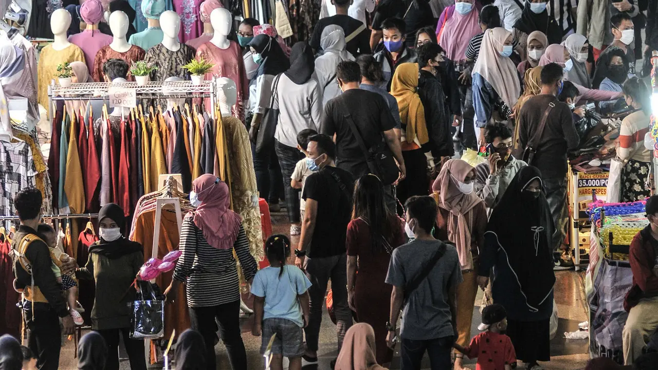 Kerumunan Pasar Tanah Abang Blok A