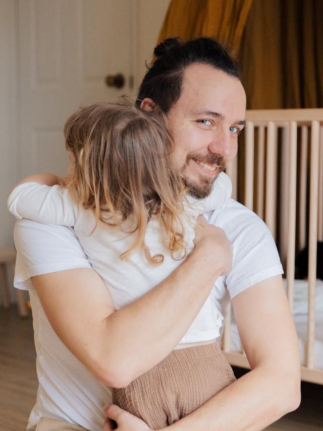 Ilustrasi ayah dan putrinya