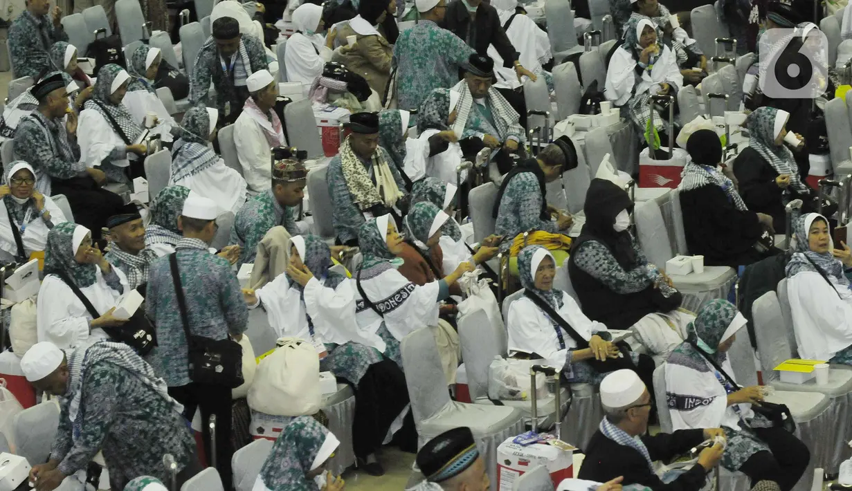 Kementerian Agama (Kemenag) melaporkan sebanyak 6.592 jemaah haji Indonesia akan kembali ke tanah air. Mereka terdiri dari 14 kelompok terbang (kloter). (merdeka.com/imam buhori)