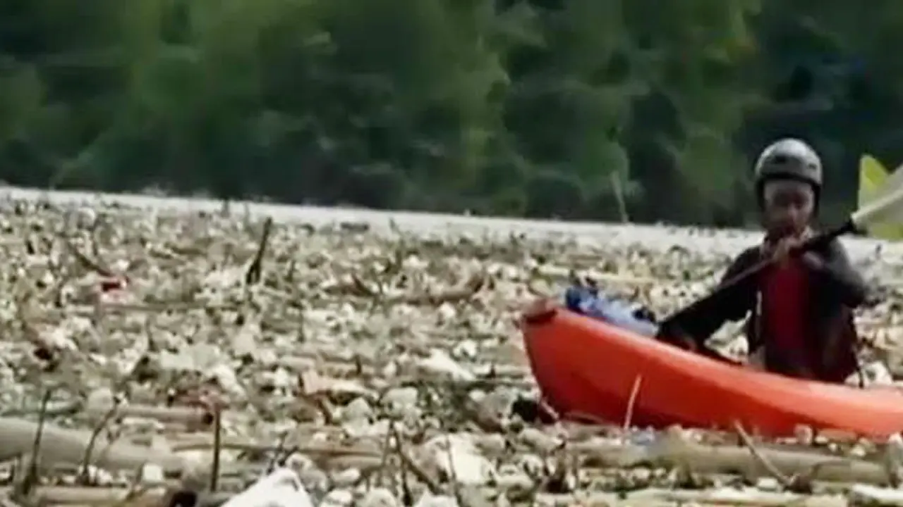 Pencarian Korban Banjir Bandang