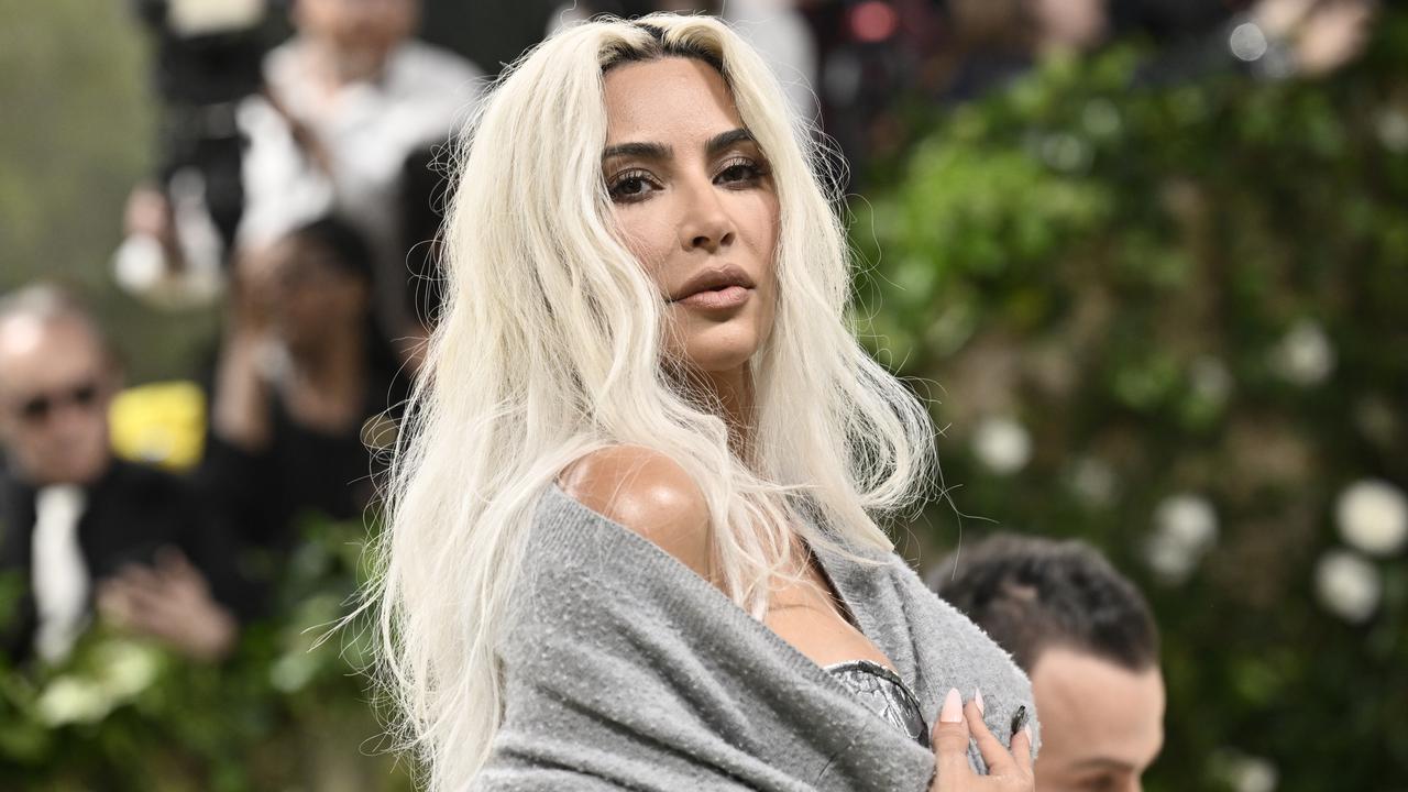 Kim Kardashian Kembali ke Met Gala