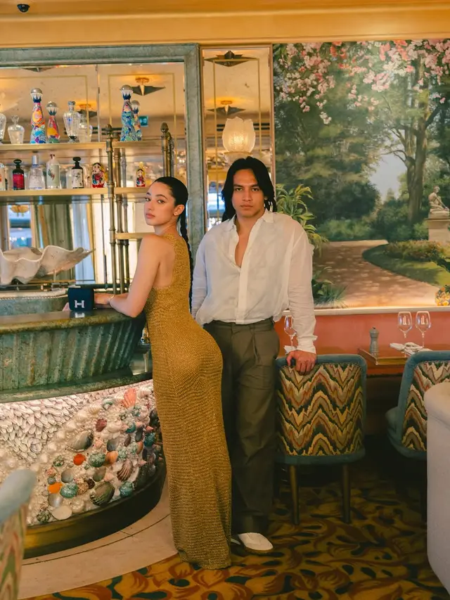 Gaya Couple Good-Looking Ameera Khan dan Jefri Nichol Hadiri Hermes Show di Paris, Jadi Inspirasi Summer Outfit yang Modis