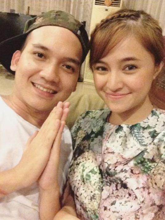 Jika Marshanda membiarkan kenangan mereka dalam bentuk foto-foto mesra tetap bertahan, berbeda dengan Egi John yang telah menghapus semua foto sang mantan yang ditudingnya selingkuh hingga matre tersebut. (instagram.com/marshanda99)