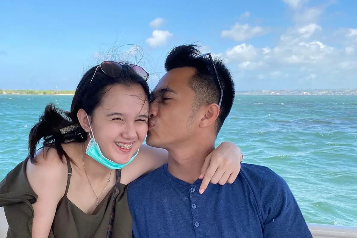 [Fimela] Eza Gionino dan Meiza Aulia Coritha