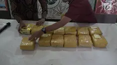 Direktorat Narkoba Bareskrim Polri mengungkap 2 kasus penyelundupan sabu asal Myanmar. Selain barang bukti sabu polisi juga menyita uang Rp 8,5 Miliar milik Bandar Narkoba
