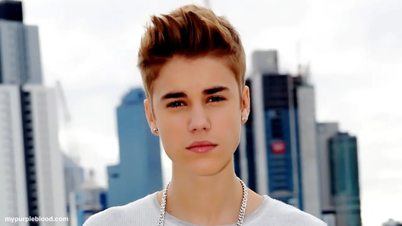 bieber-130530b.jpg