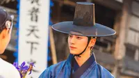 Lee Chae Min dalam Bon Appétit, Your Majesty (tvN via Soompi)