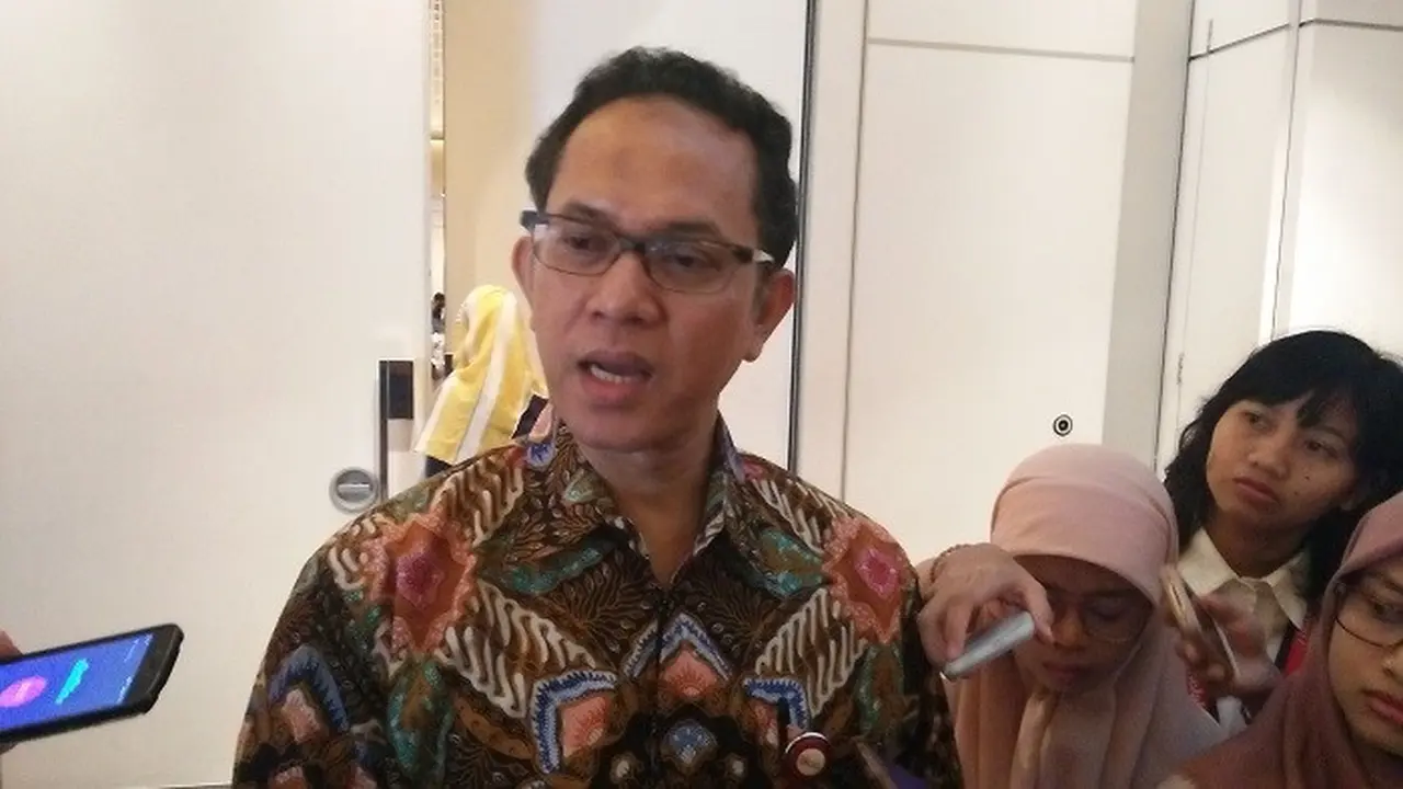 Deputi Komisioner Otoritas Jasa Keuangan (OJK) Institute, Sukarela Batunanggar (Merdeka.com/Dwi Aditya Putra)