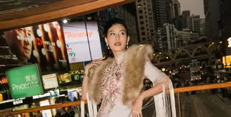 Menyusul datangnya Imlek yang hanya dalam hitungan hari, tampilan bergaya Shanghai glam ala Patricia Gouw bisa jadi inspirasi. [Foto: instagram/ PatriciaGouw]