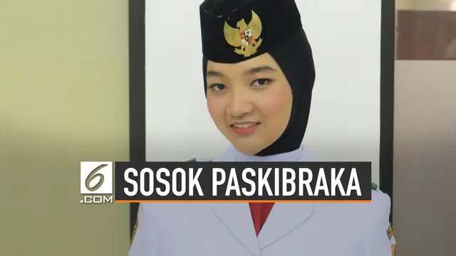 Paskibraka yang bertugas membawa baki bernama Salma El Mutafaqqiha Putri Achzaabi.